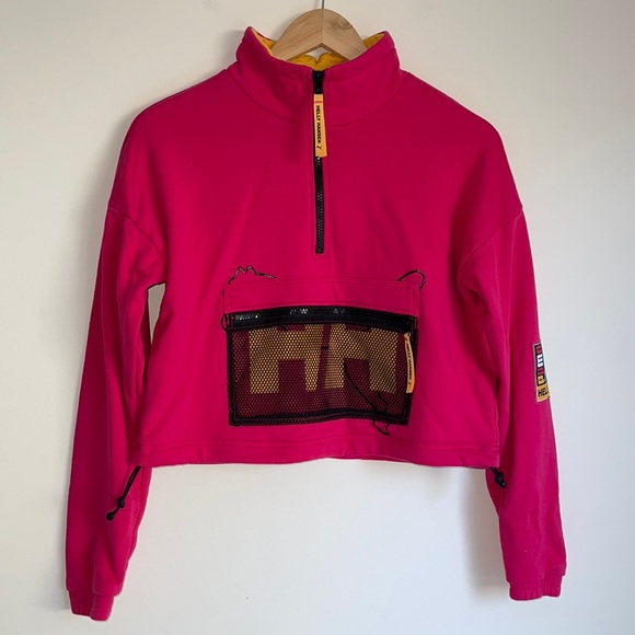 HELLY HANSEN | HH x Puma 1/4 Zip Crop Sweatshirt - Picture 3 of 11